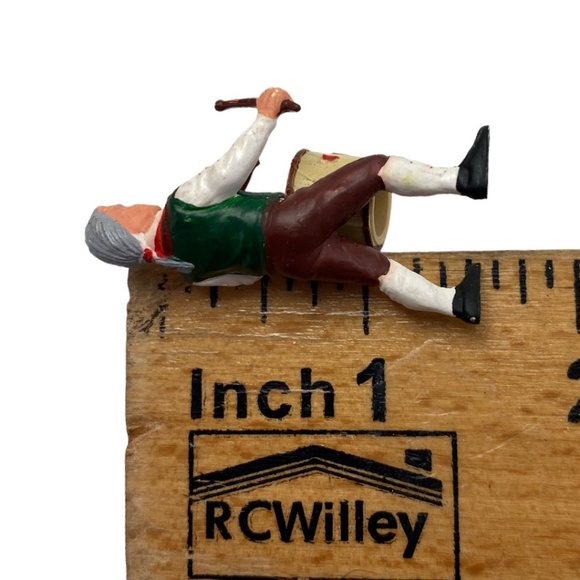 Vintage Lot of Plastic Marching Men Soldier Figurines - Picture 3 of 4